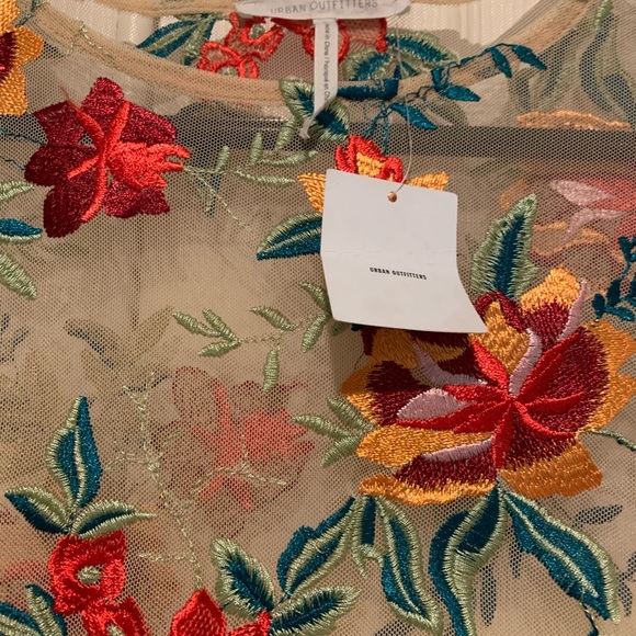 Urban Outfitters Lace Embroidery Top - Picture 5 of 7